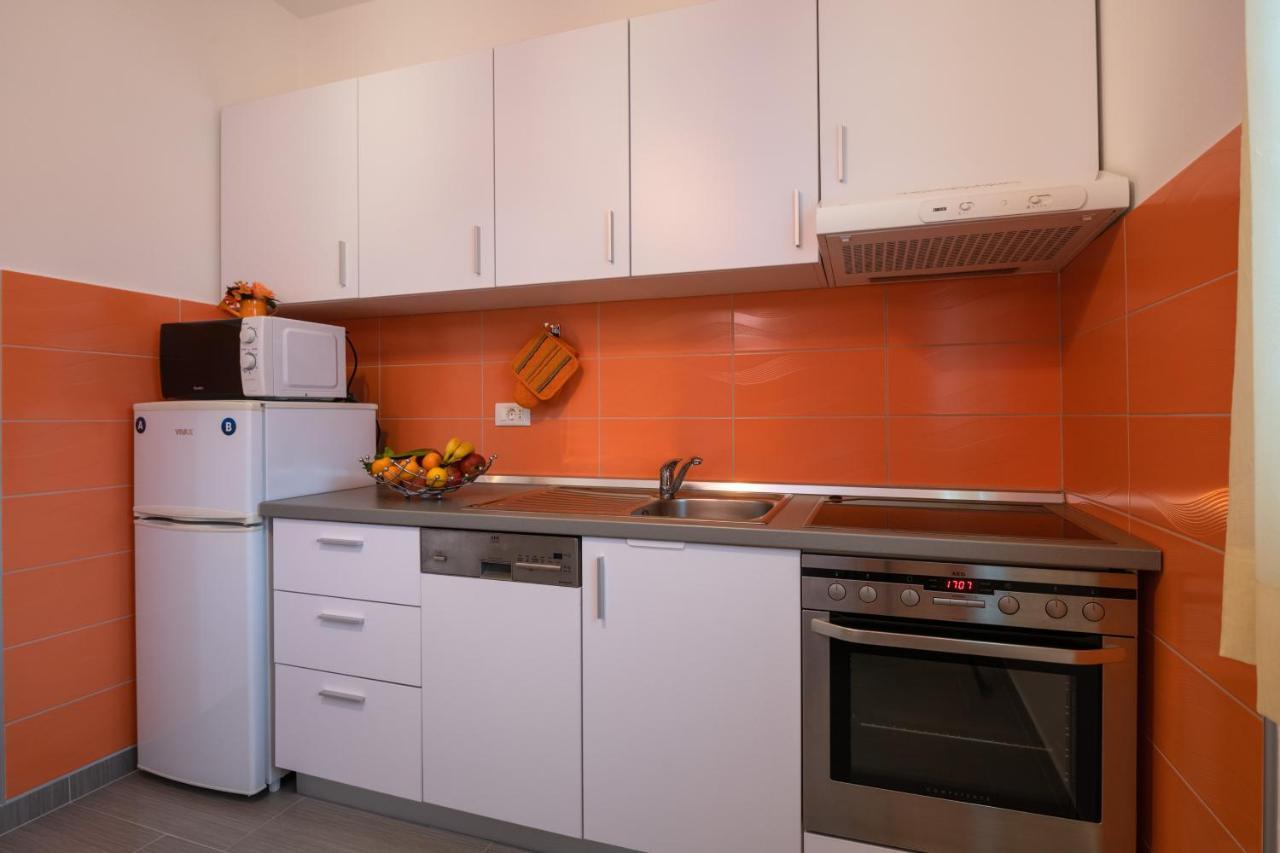 Apartments Greta & Ivona Pula Zewnętrze zdjęcie