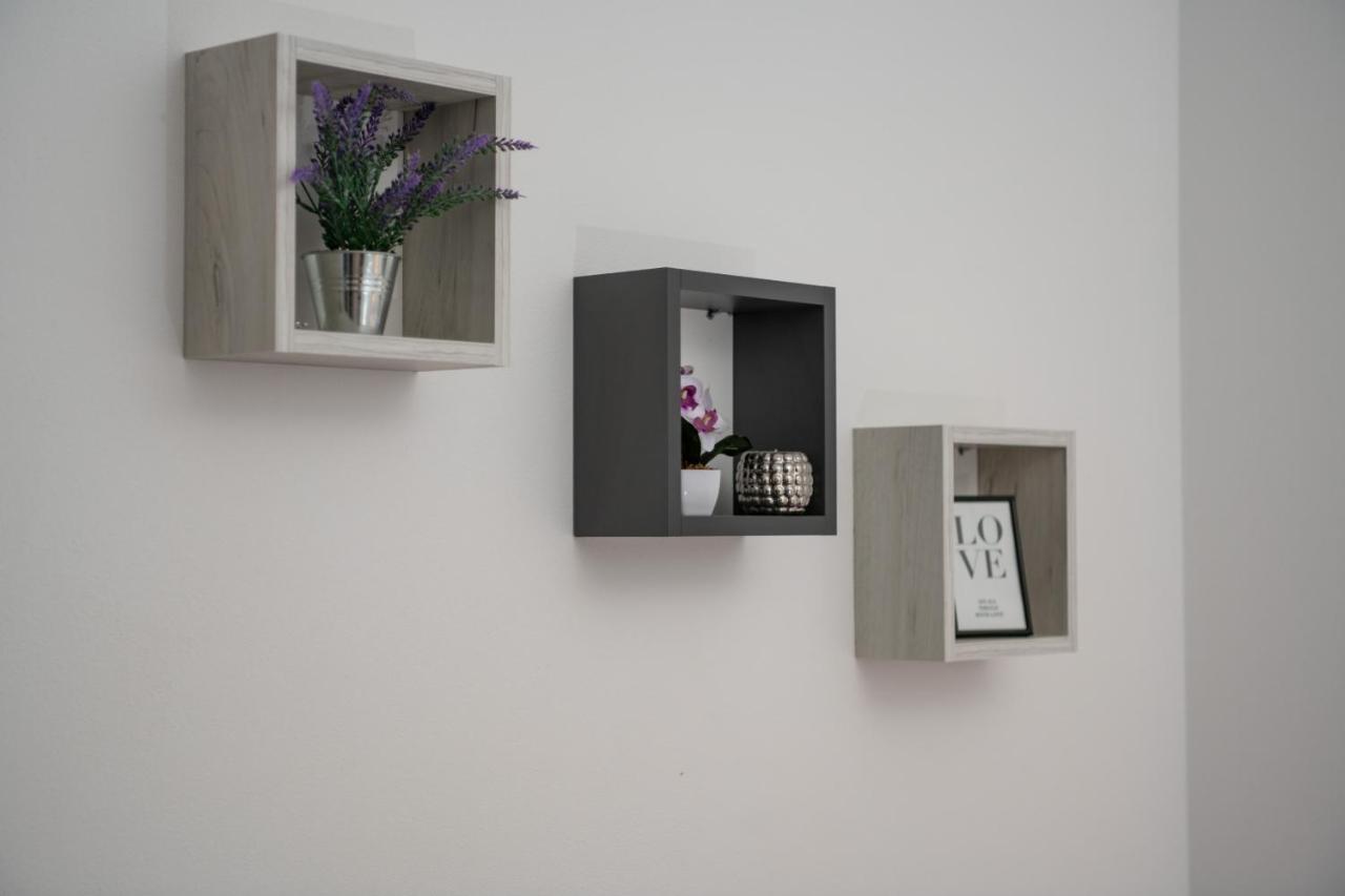 Apartments Greta & Ivona Pula Zewnętrze zdjęcie