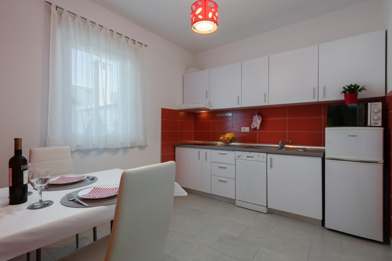 Apartments Greta & Ivona Pula Zewnętrze zdjęcie